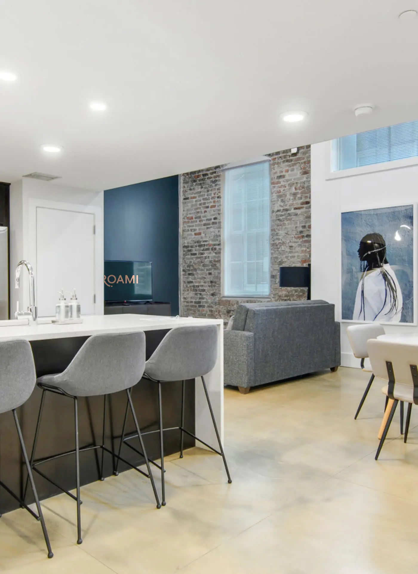 Roami at Motorworks | 2-Story | 1BR Superdome