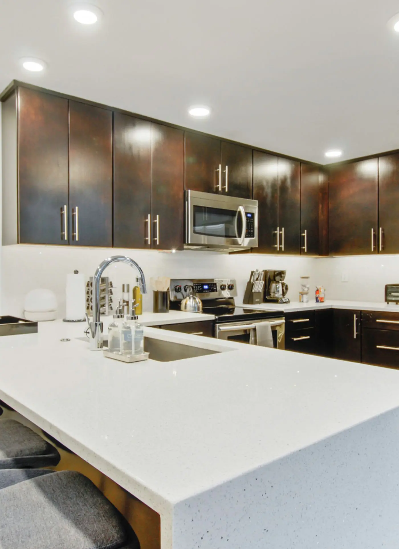Roami at Motorworks | 2-Story | 1BR Superdome