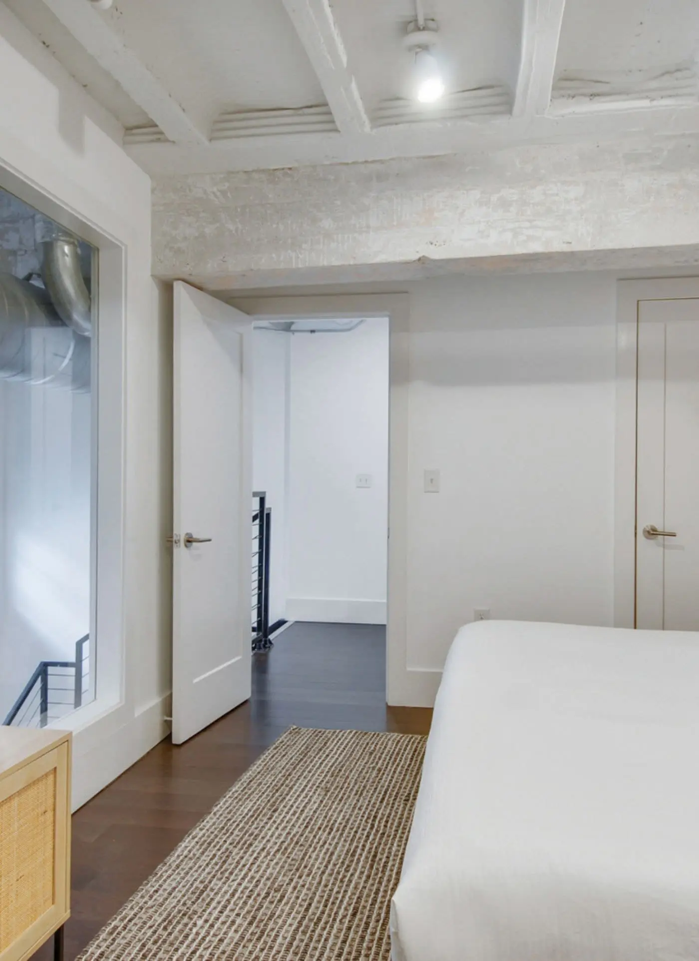 Roami at Motorworks | 2-Story | 1BR Superdome
