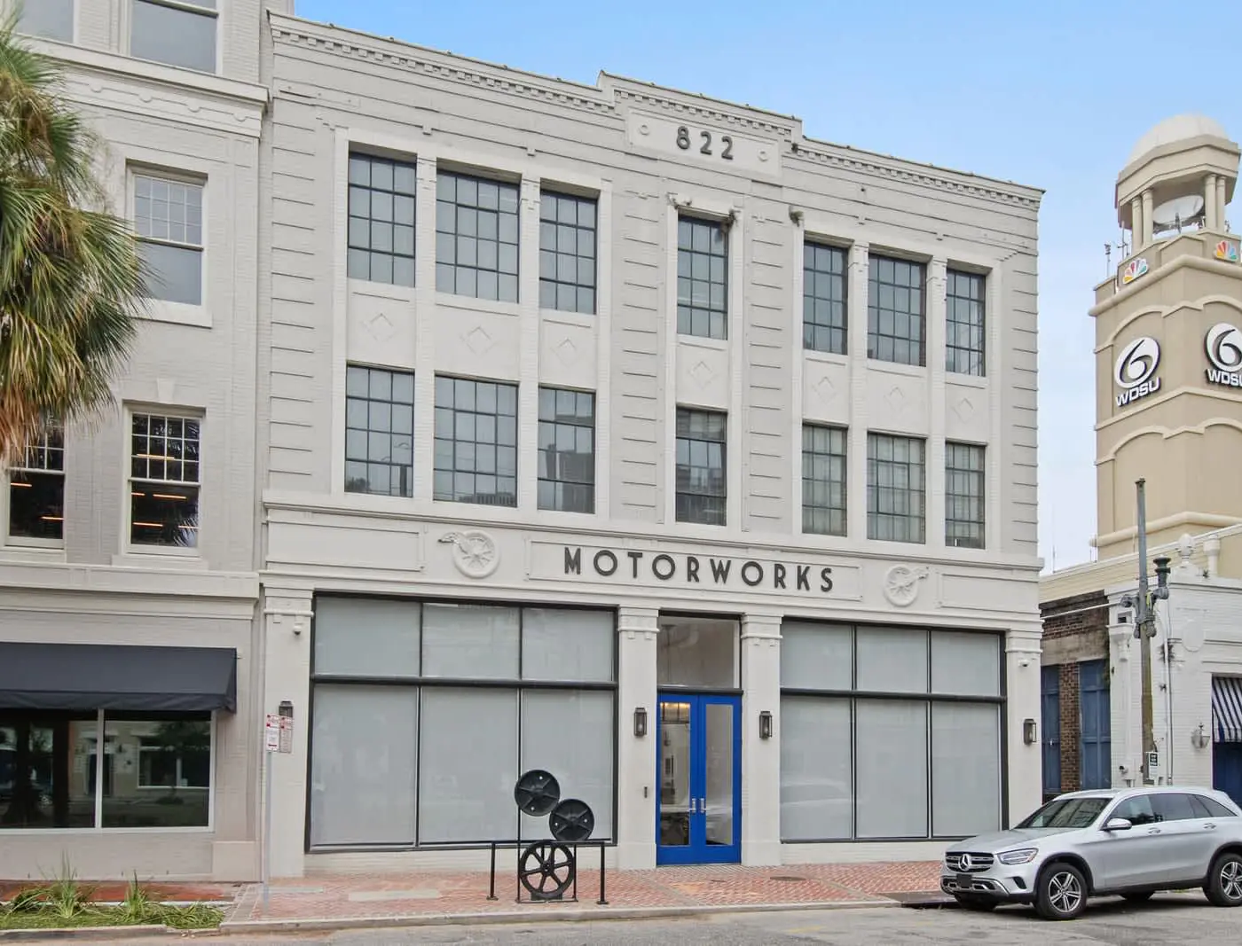 Roami at Motorworks | 2-Story | 1BR Superdome