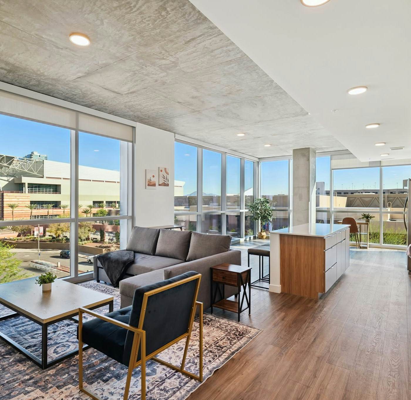 TWO CozySuites Adeline - 3BR