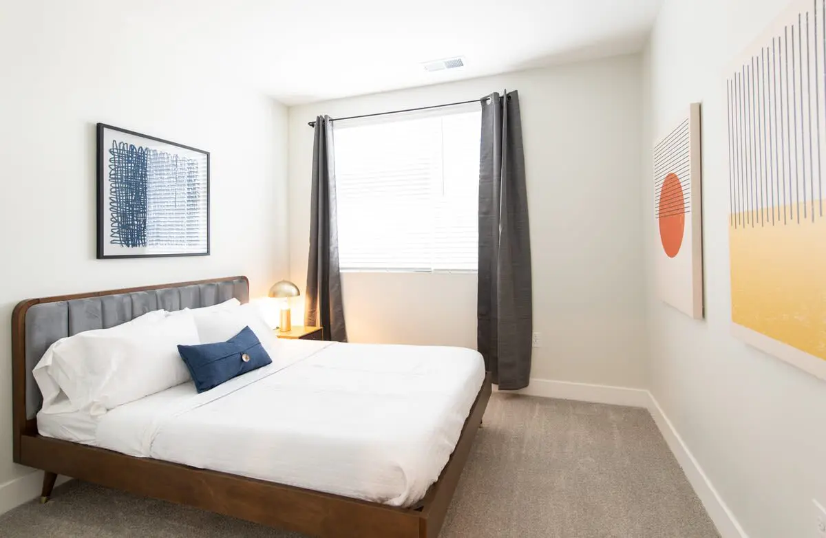 Cozysuites ArtCincy 2BR in Downtown Cincinnati