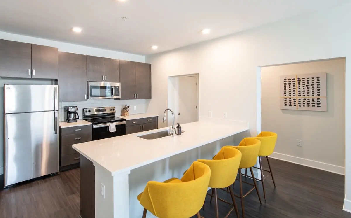 Cozysuites ArtCincy 2BR in Downtown Cincinnati