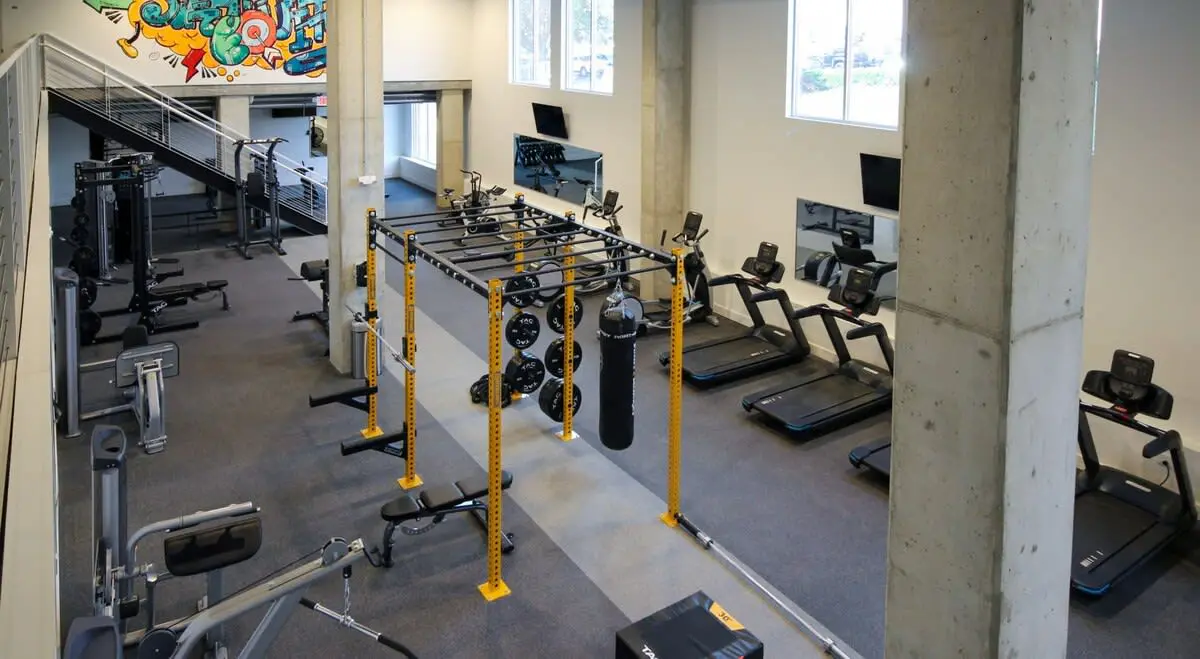 Cozysuites ArtCincy 2BR in Downtown Cincinnati