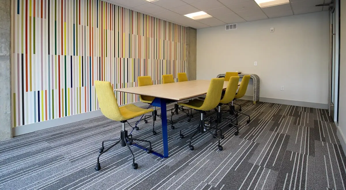Cozysuites ArtCincy 2BR in Downtown Cincinnati