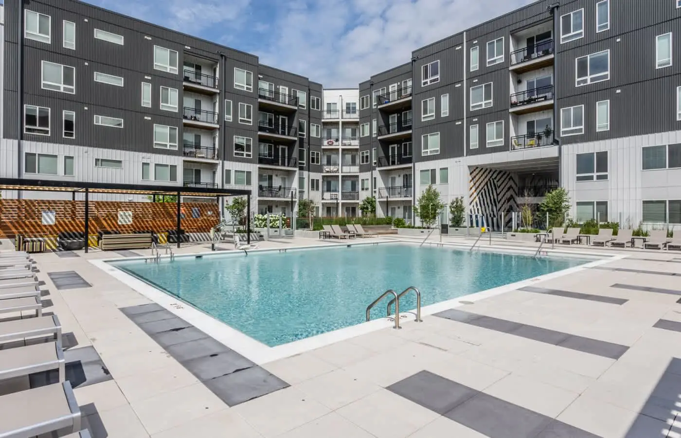 Cozysuites ArtCincy 2BR in Downtown Cincinnati