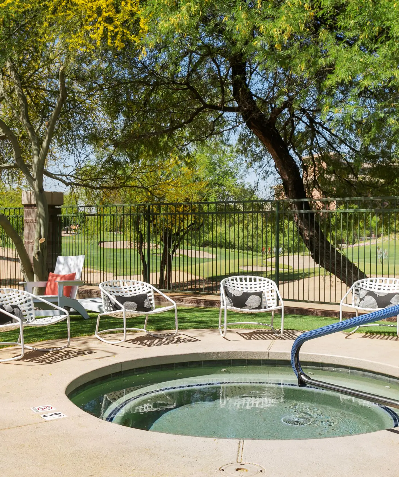 CozySuites 1BR/1BA at Kierland Commons with pool