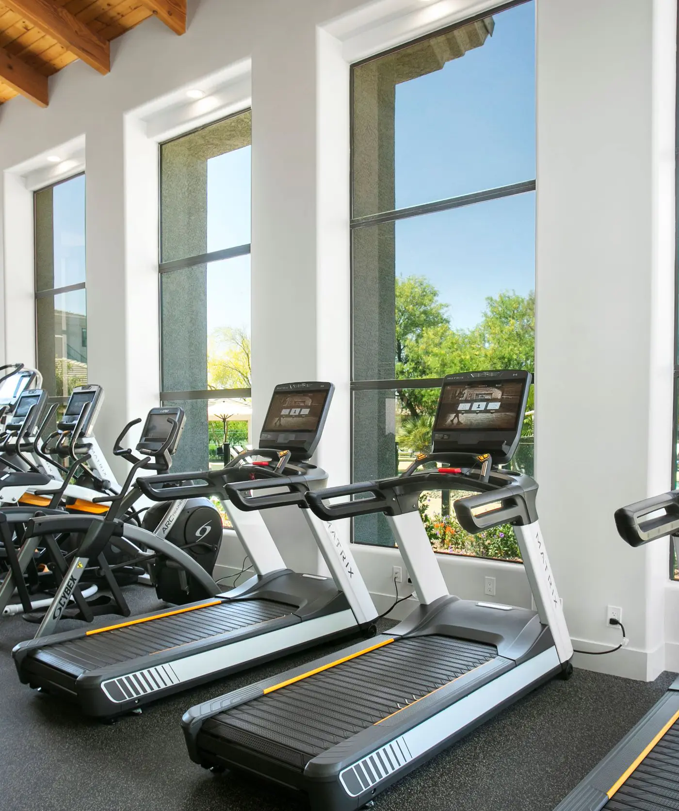 CozySuites 1BR/1BA at Kierland Commons with pool