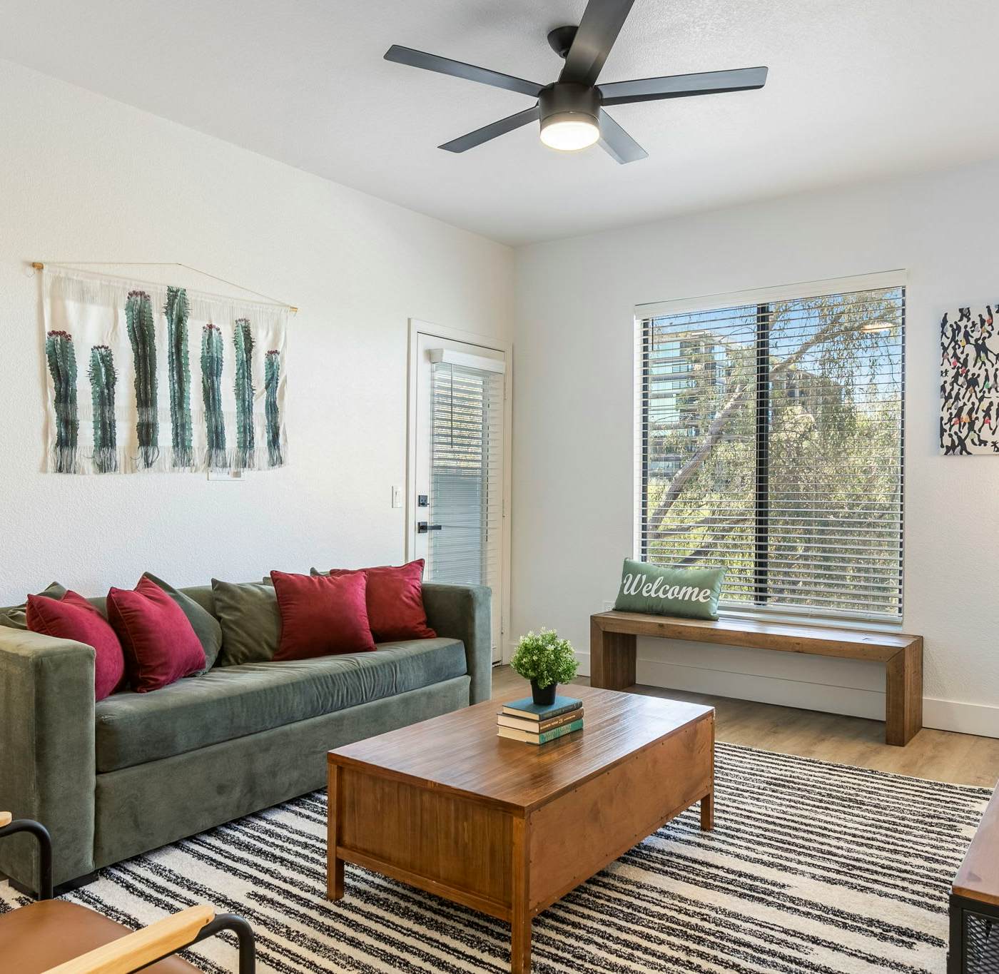 CozySuites 1BR/1BA at Kierland Commons with pool