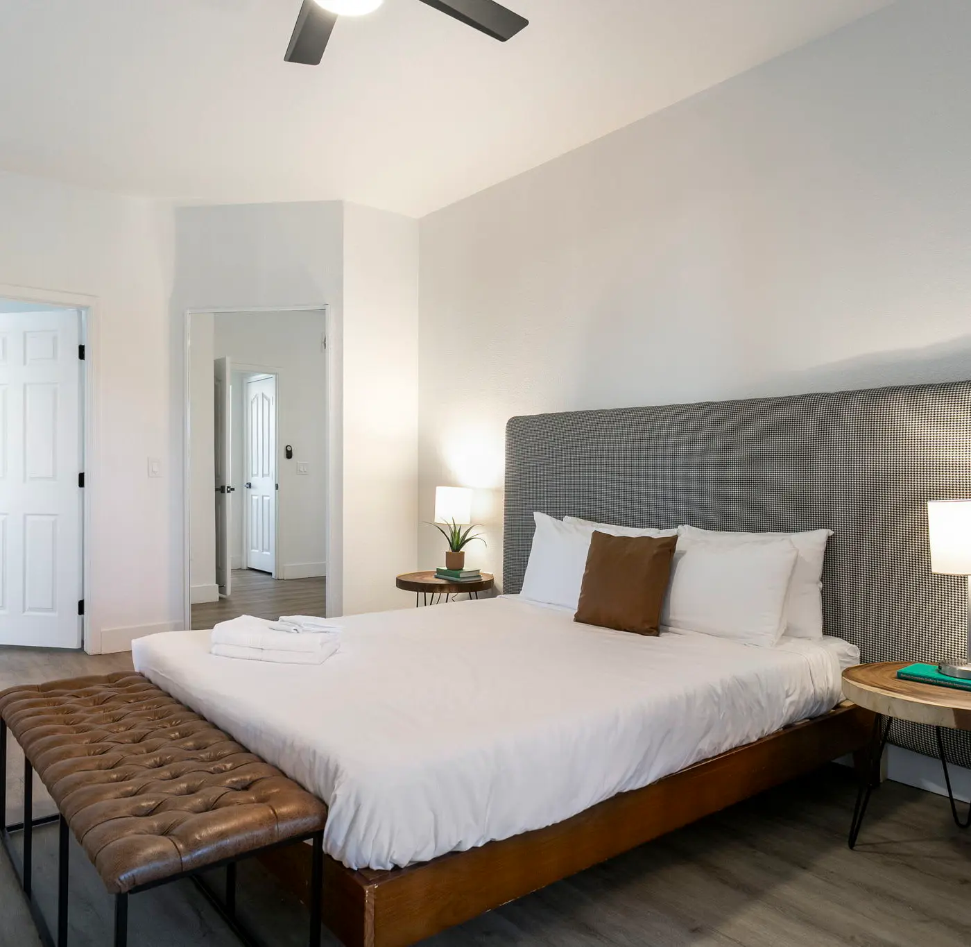 CozySuites 1BR/1BA at Kierland Commons with pool