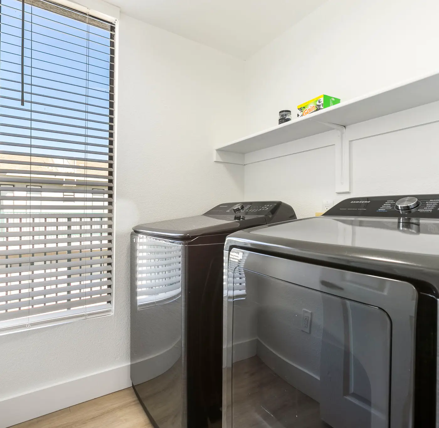CozySuites 1BR/1BA at Kierland Commons with pool