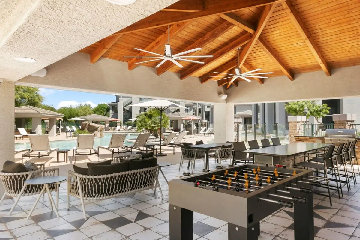 CozySuites 2BR/2BA at Kierland Commons with pool