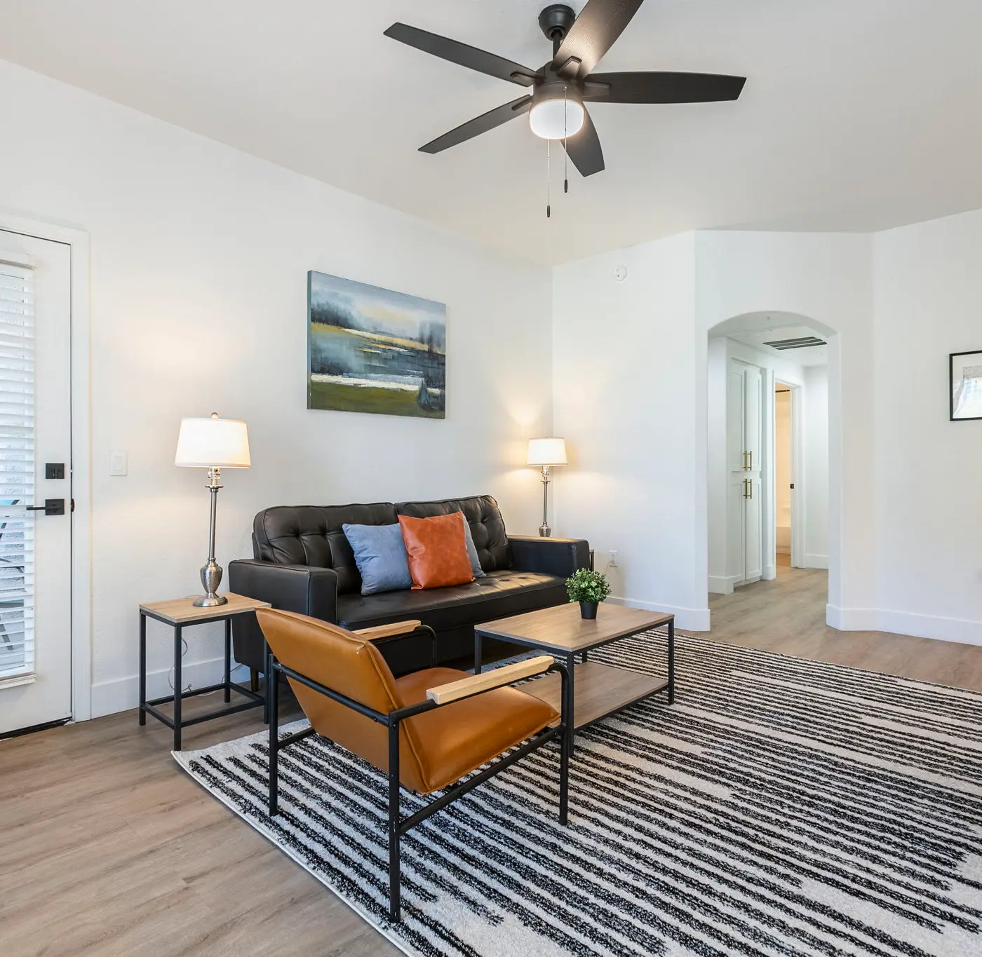 CozySuites 2BR/2BA at Kierland Commons with pool