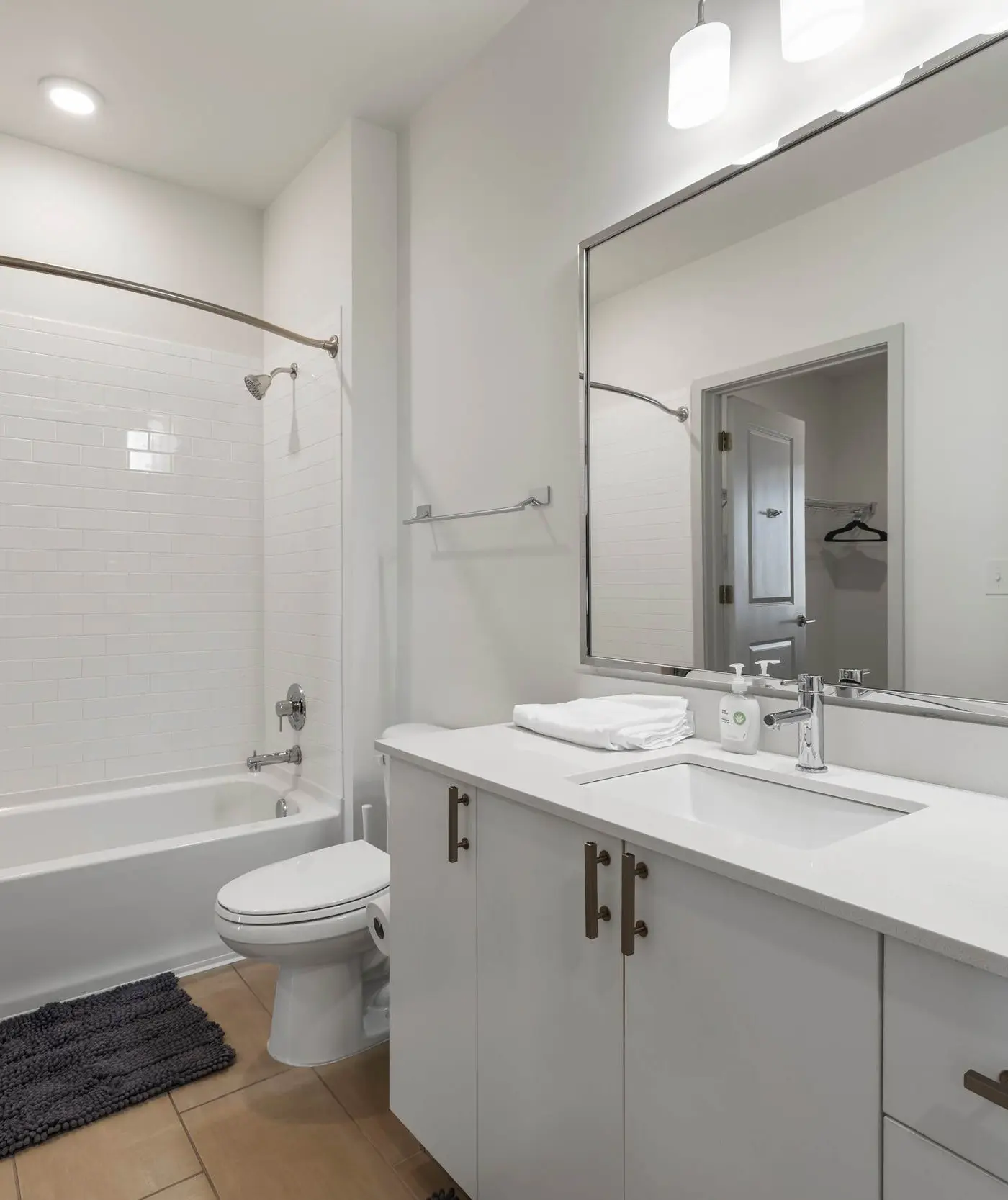 Modern Nulu 2BR CozySuites