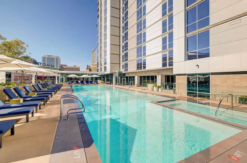 CozySuites Adeline SDO - valet parking, gym, pool!