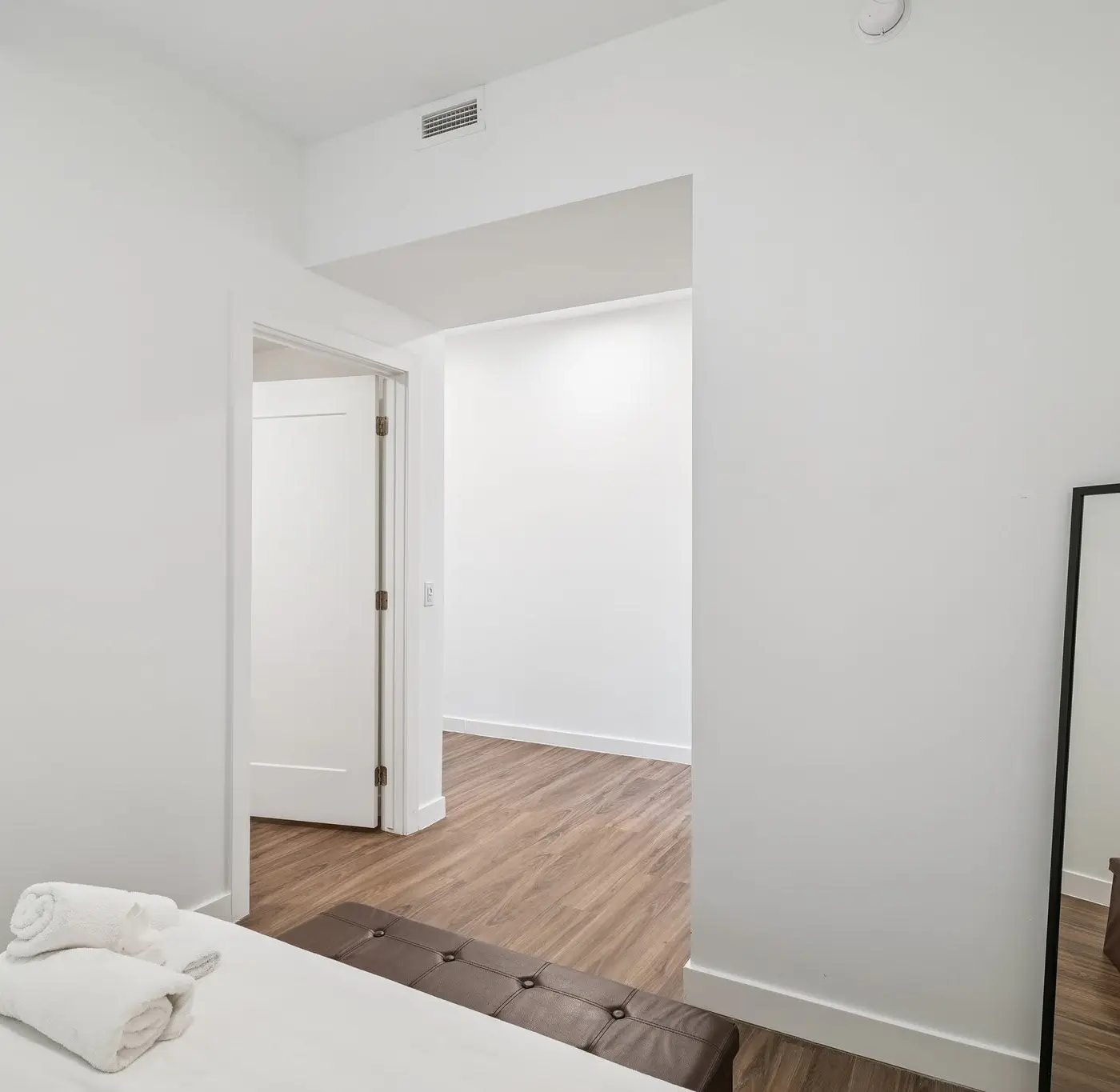 CozySuites Adeline SDO - valet parking, gym, pool!