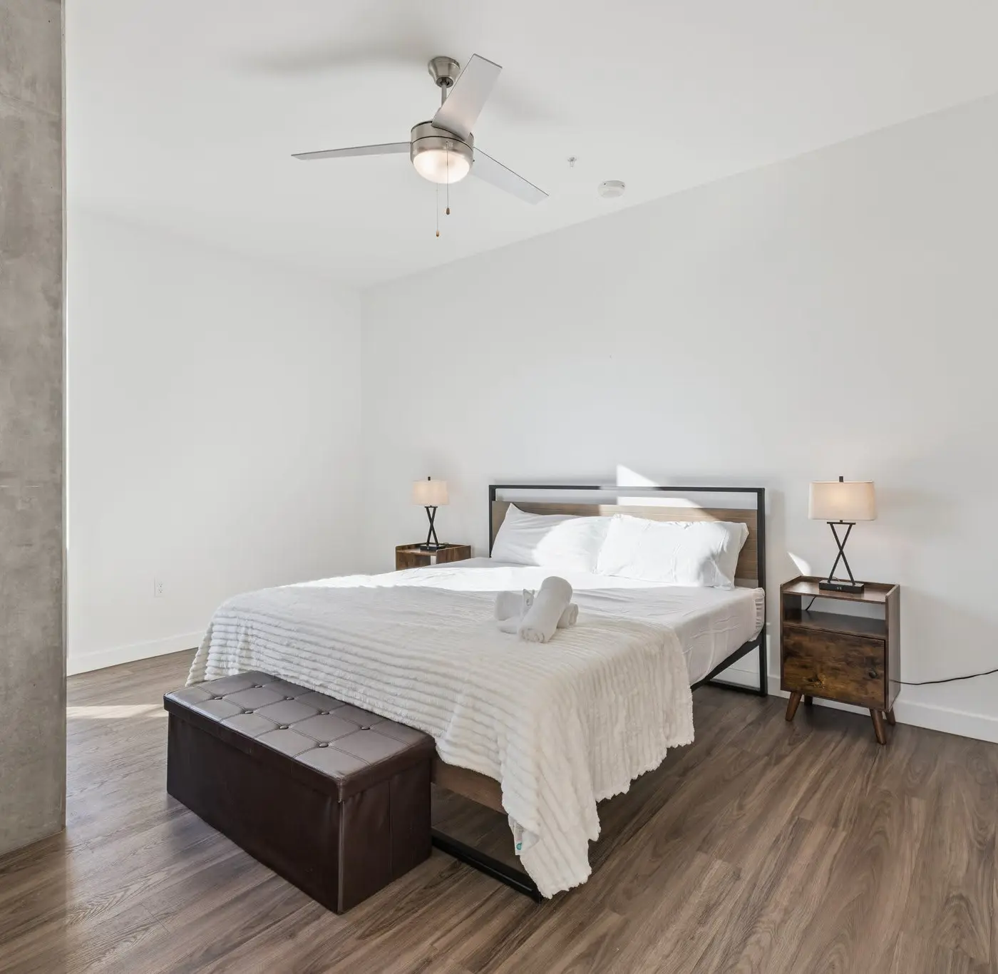 CozySuites Adeline 2BR - gym, pool, valet parking!