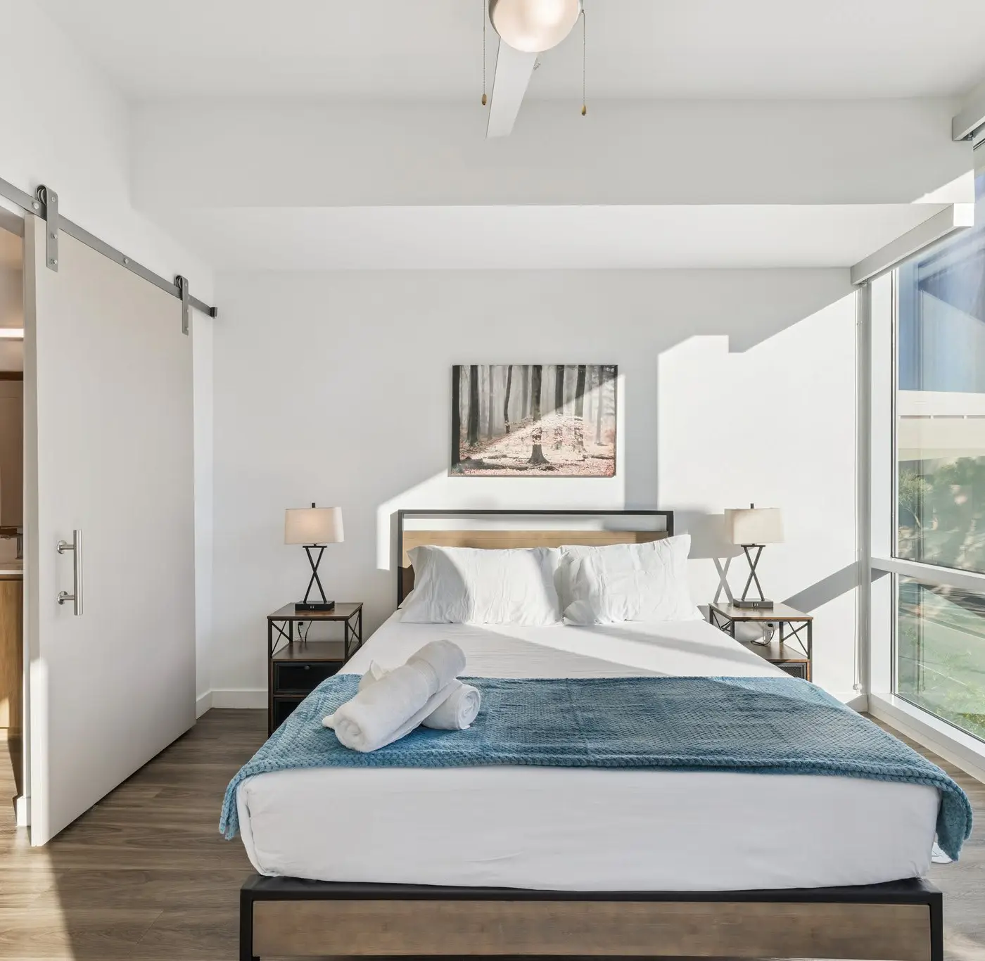 CozySuites Adeline 2BR - gym, pool, valet parking!
