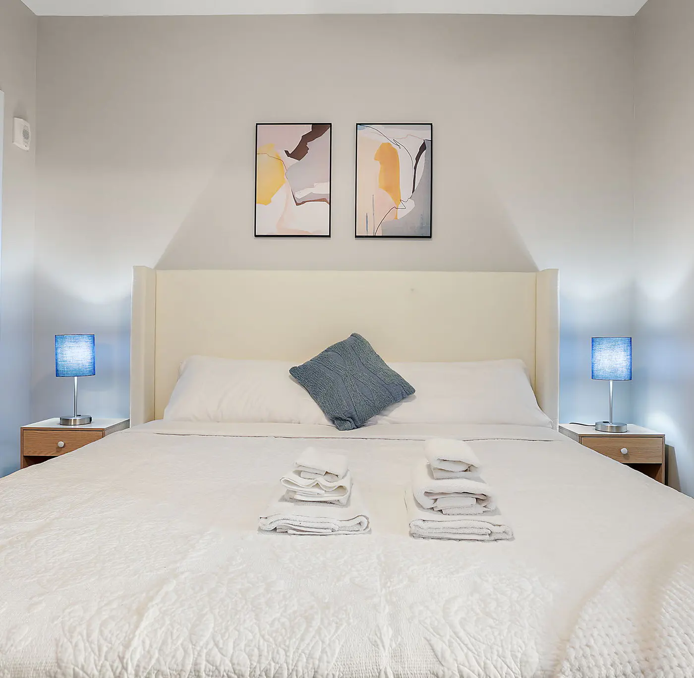 CozySuites in Marquee Studio King with pool & gym