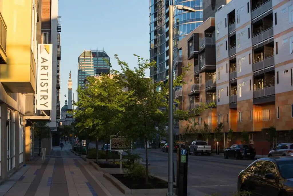CozySuites | Modern SDO, Monument Circle, Indy