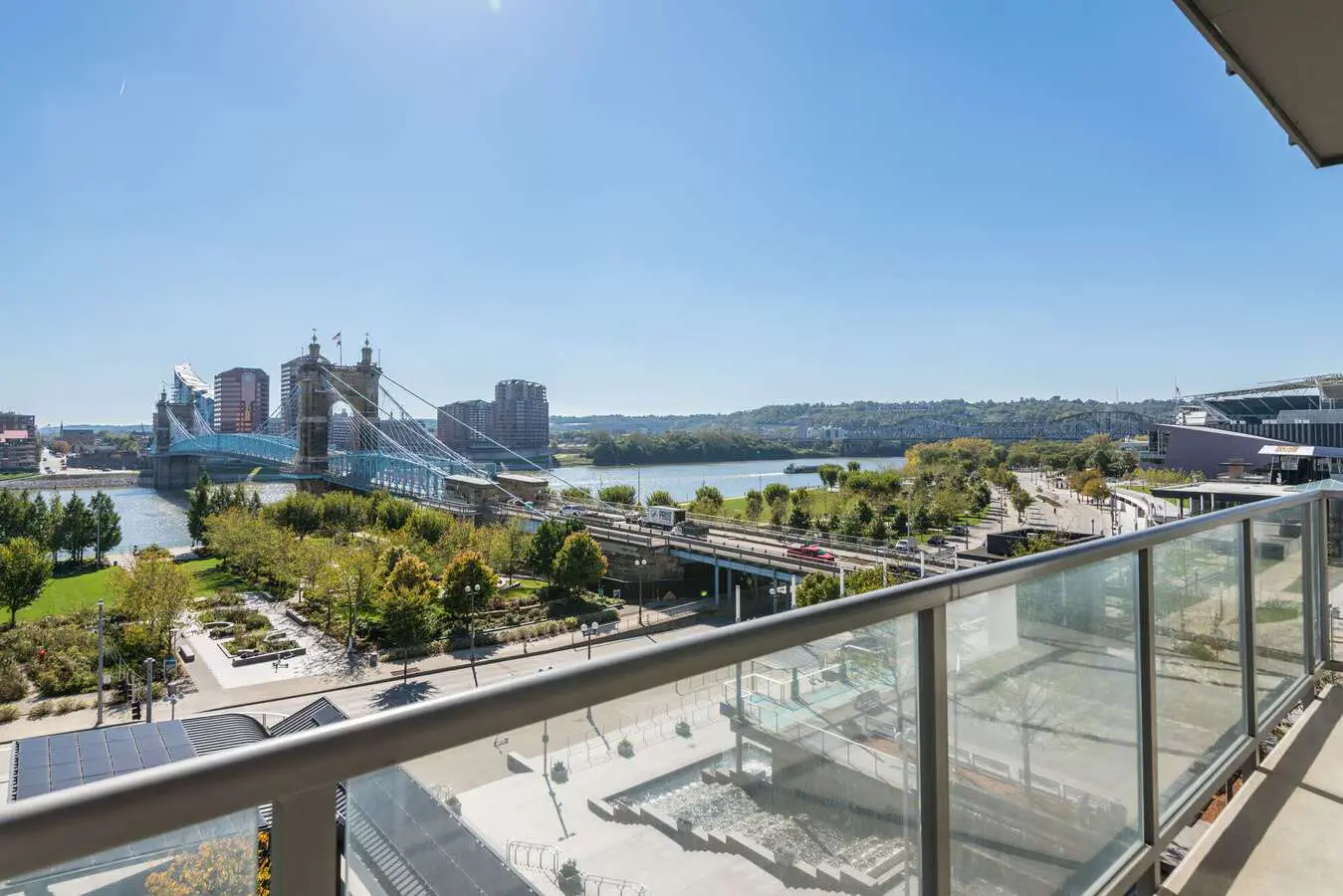 1BR/1BA CozySuites at the Banks