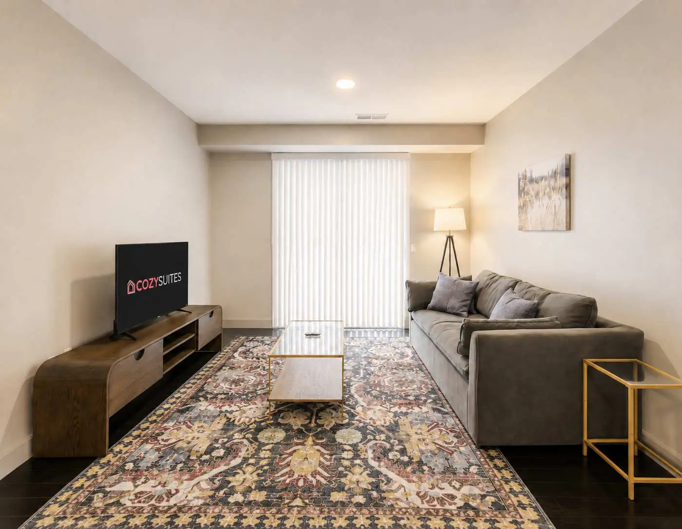 1BR/1BA CozySuites at the Banks