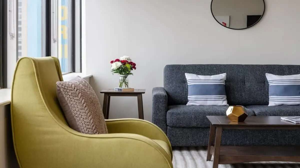 TWO Comfort CozySuites at LTV 4BR with Pool, Gym