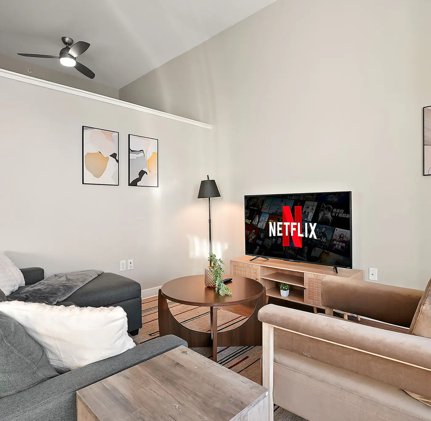 CozySuites Marquee 1BR w/ pool & gym | King bed