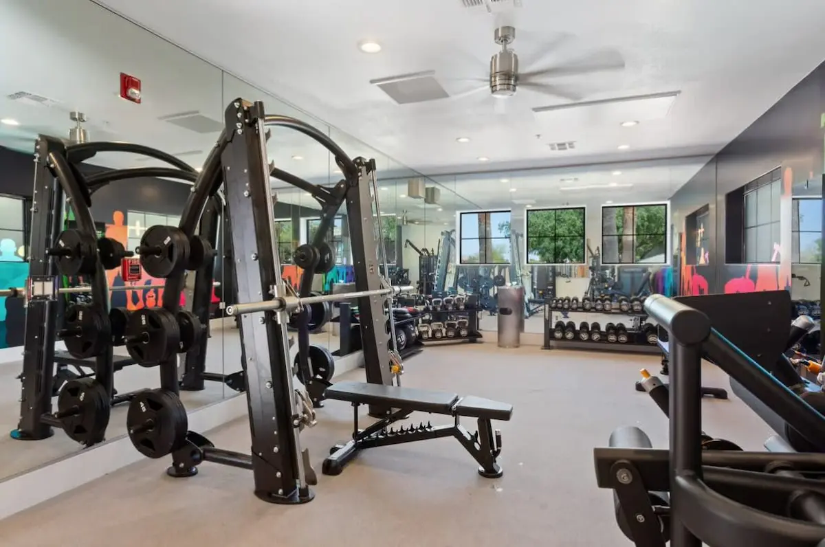 CozySuites Chandler 2BR with 2 pools + Jacuzzi!