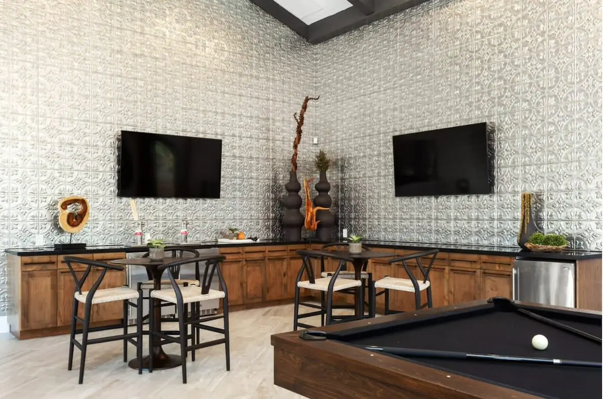 CozySuites Chandler 2BR with 2 pools + Jacuzzi!