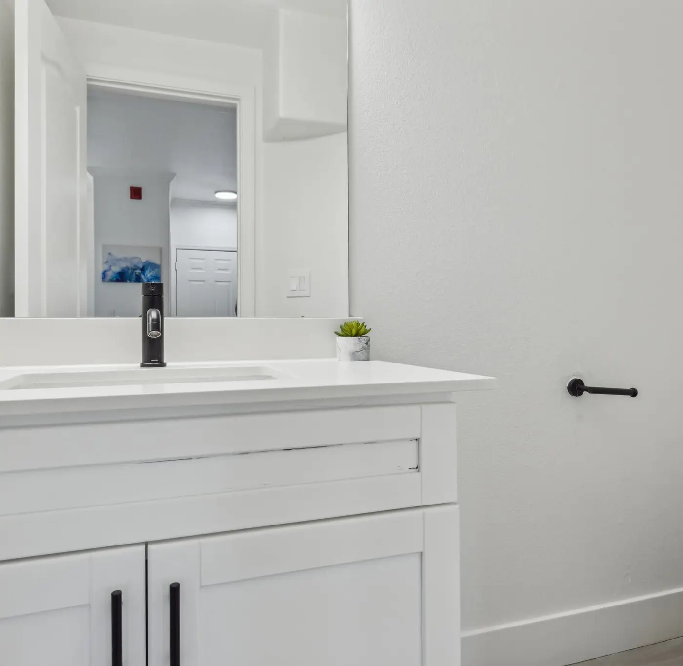 CozySuites Chandler 2BR with 2 pools + Jacuzzi!