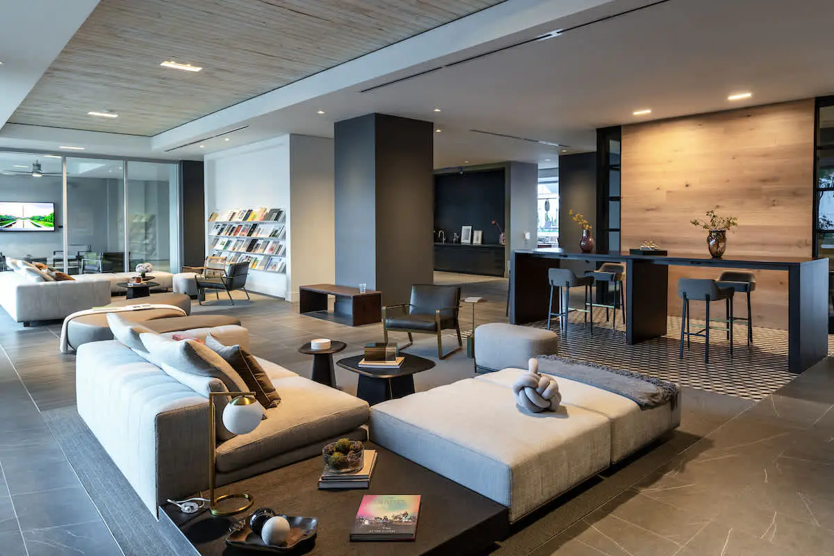 CozySuites Adeline - valet parking, gym, pool | 1BR