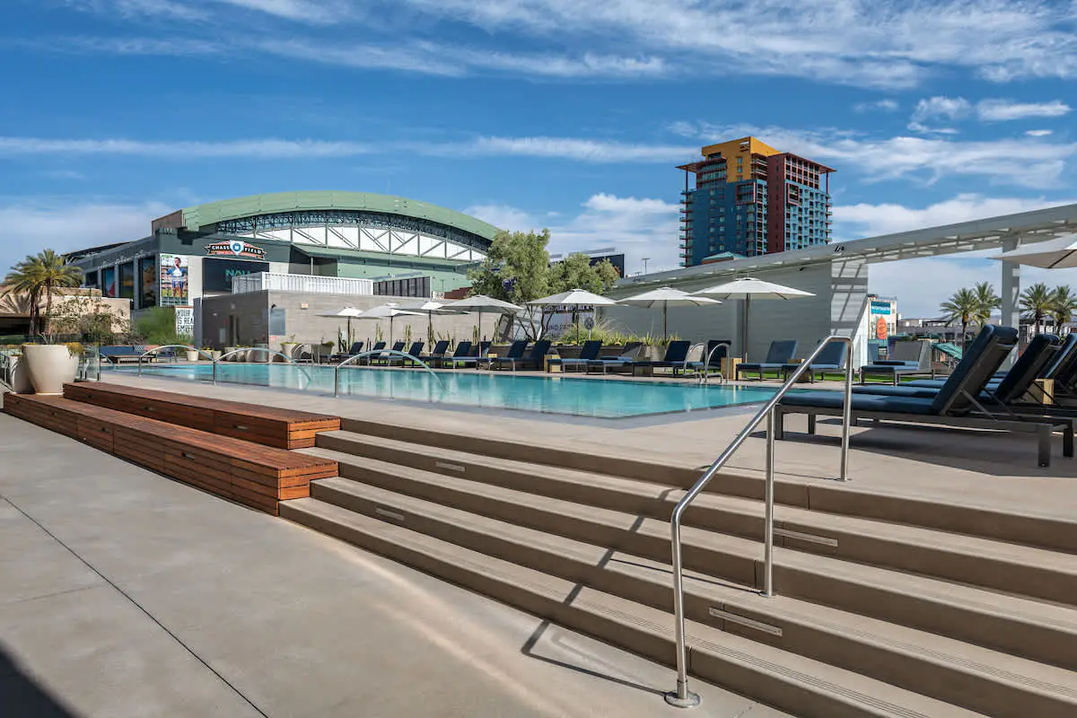 CozySuites Adeline - valet parking, gym, pool | 1BR