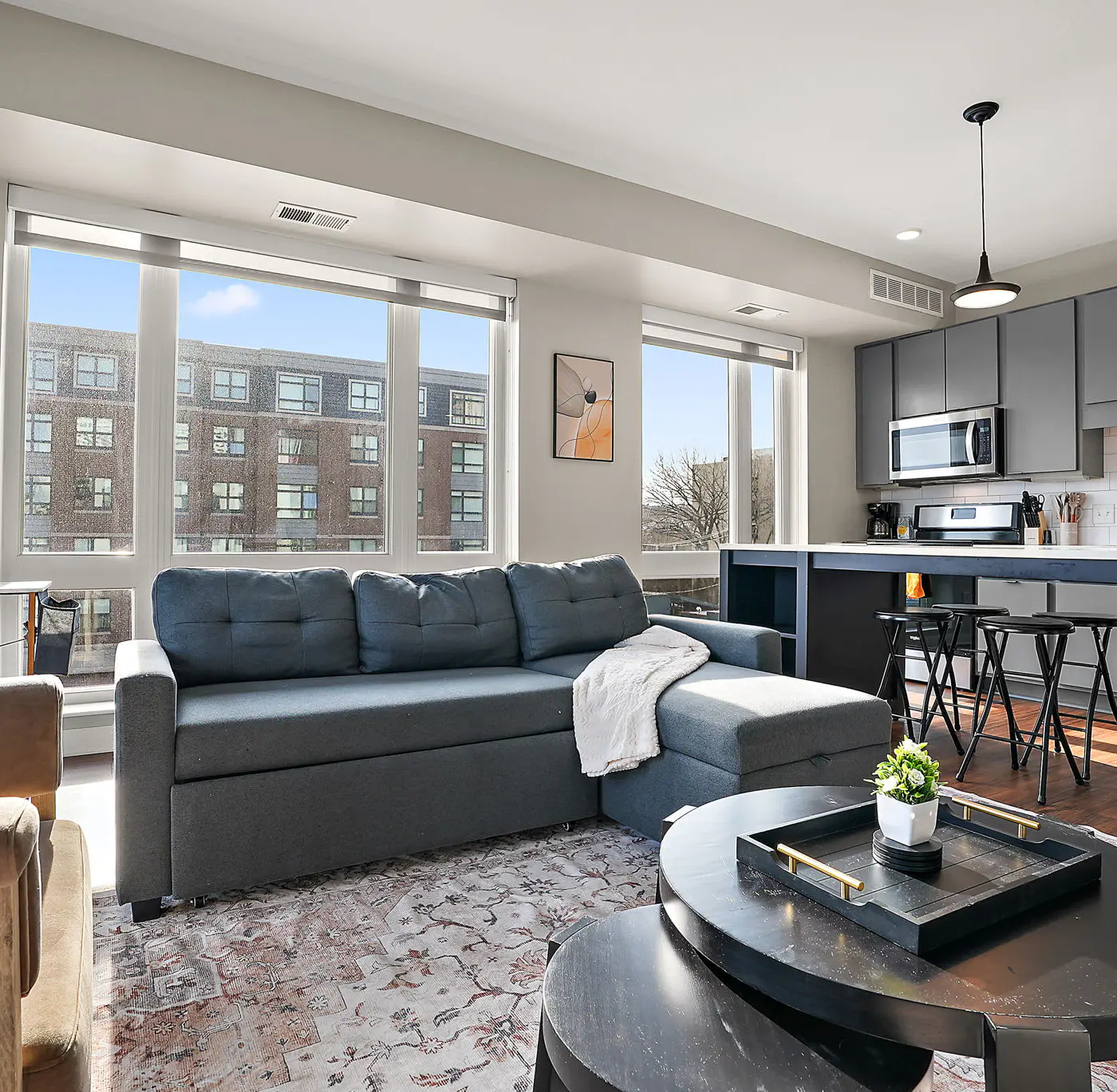 CozySuites in Marquee 2BR 2BA w/ pool & gym