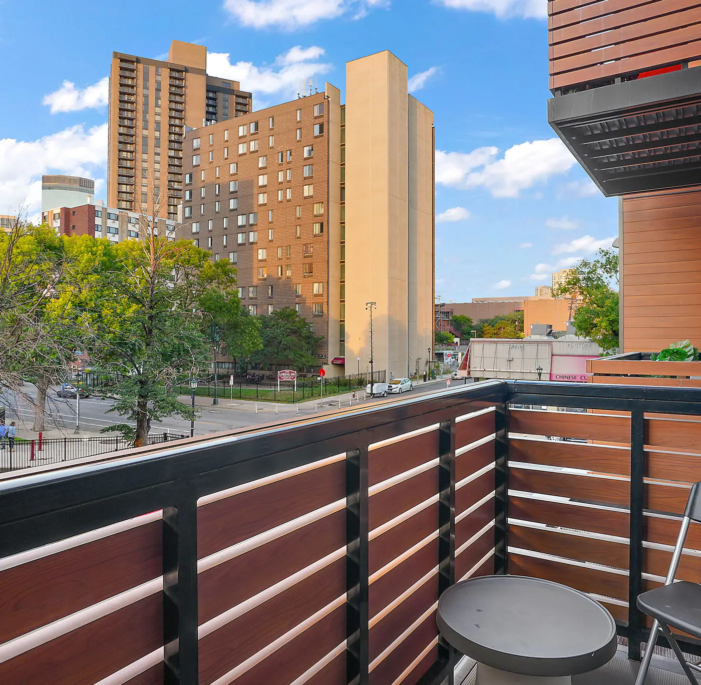 CozySuites in Marquee Studio w/ balcony,pool & gym