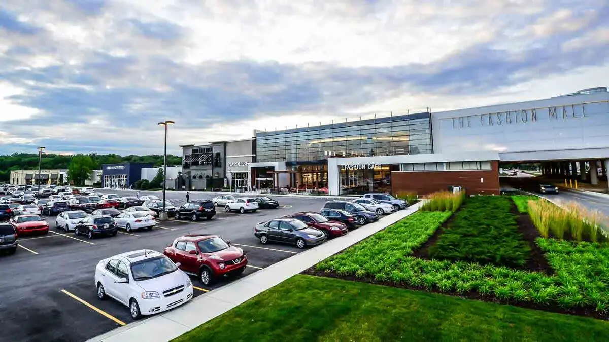 CozySuites Modern 2BR/2BA, Nora Indianapolis