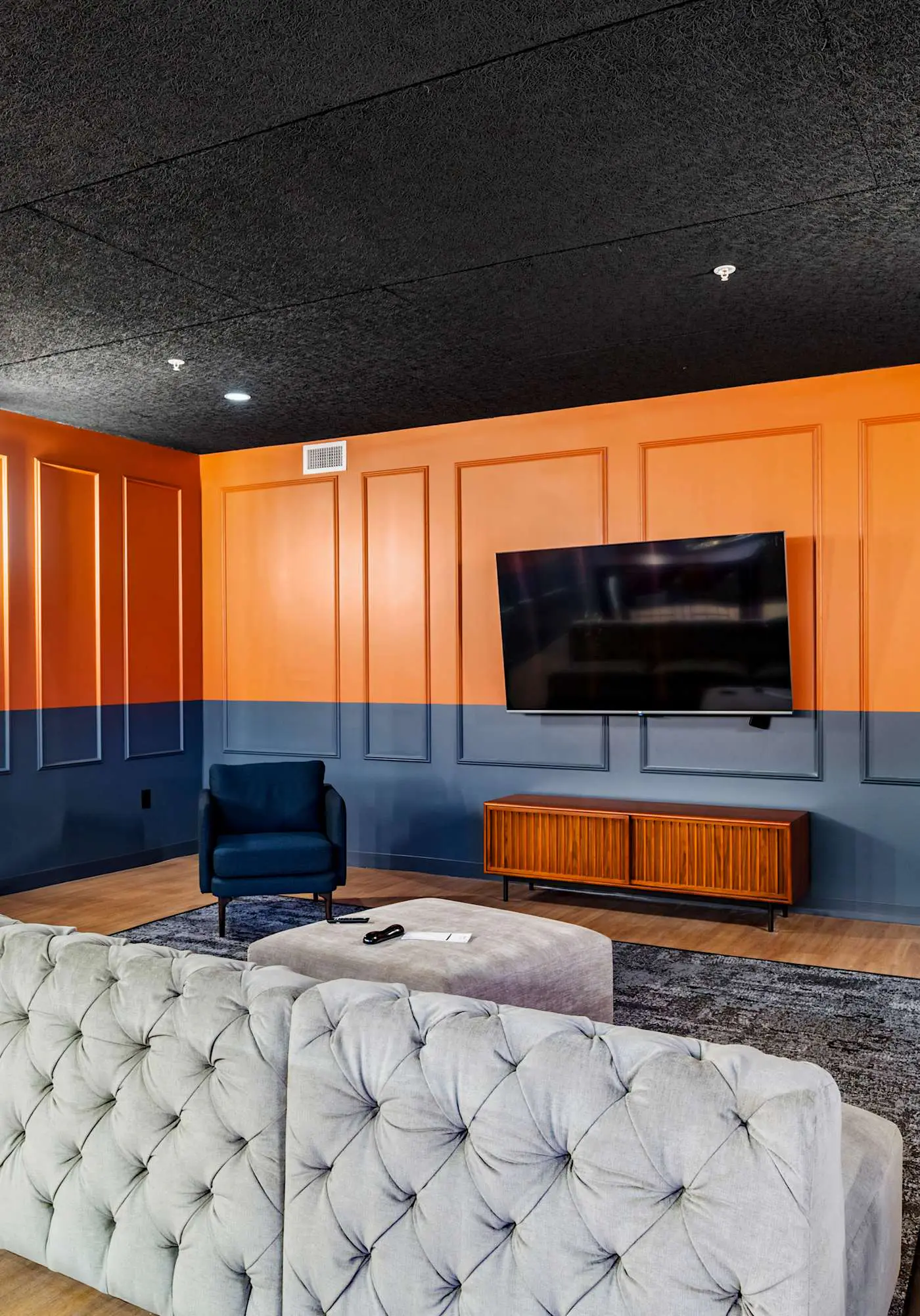 CozySuites Textile | 3BR w/ Gym, Rooftop & WiFi