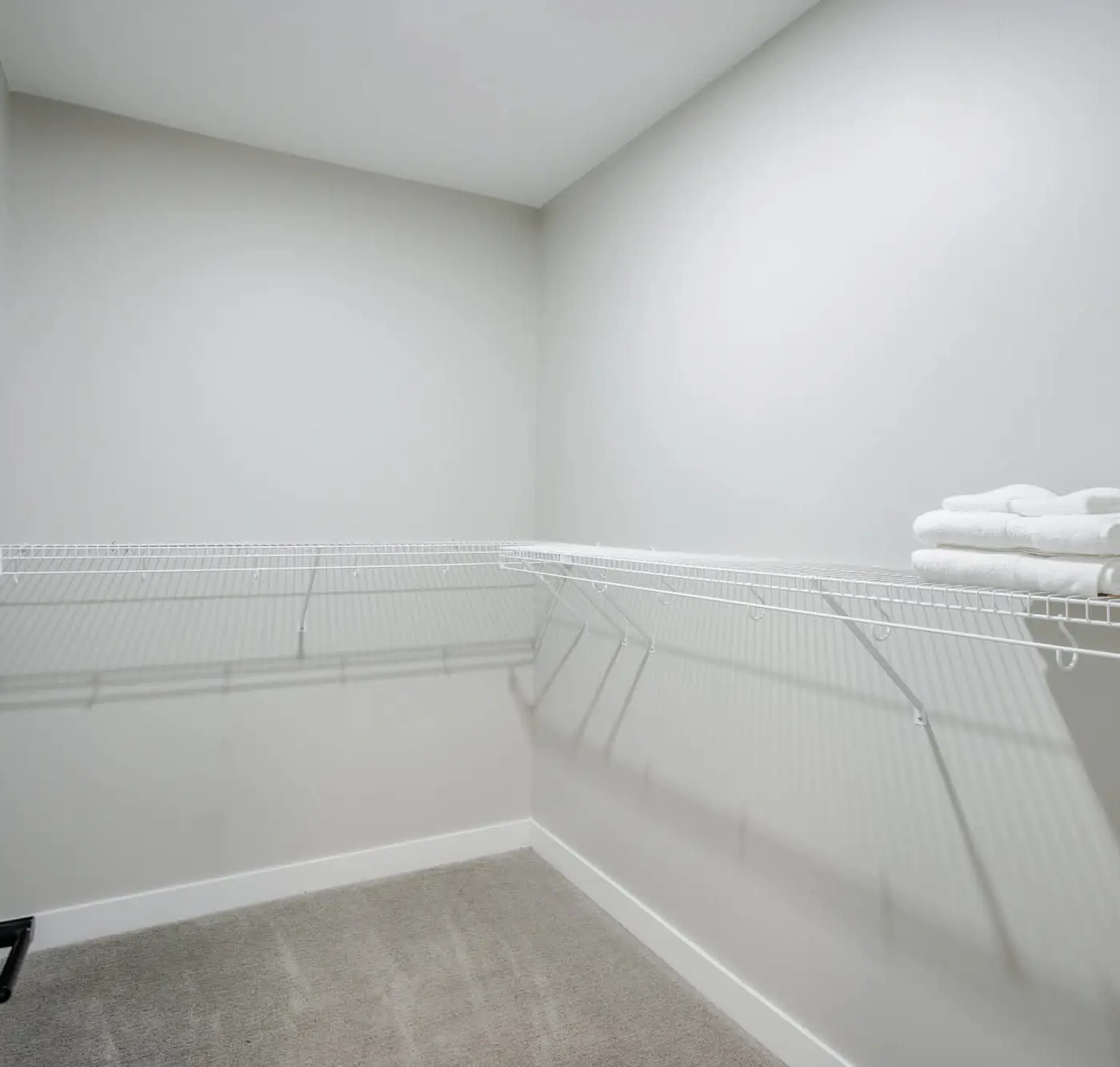 CozySuites Textile | 3BR w/ Gym, Rooftop & WiFi