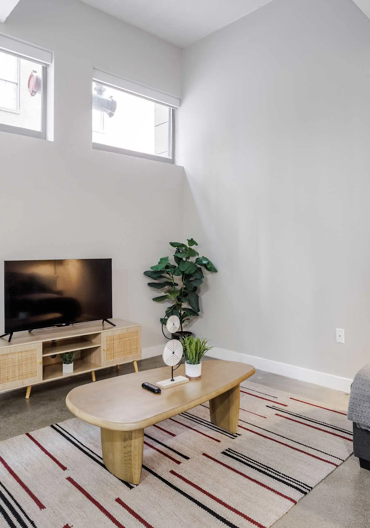 CozySuites Textile | 3BR w/ Gym, Rooftop & WiFi