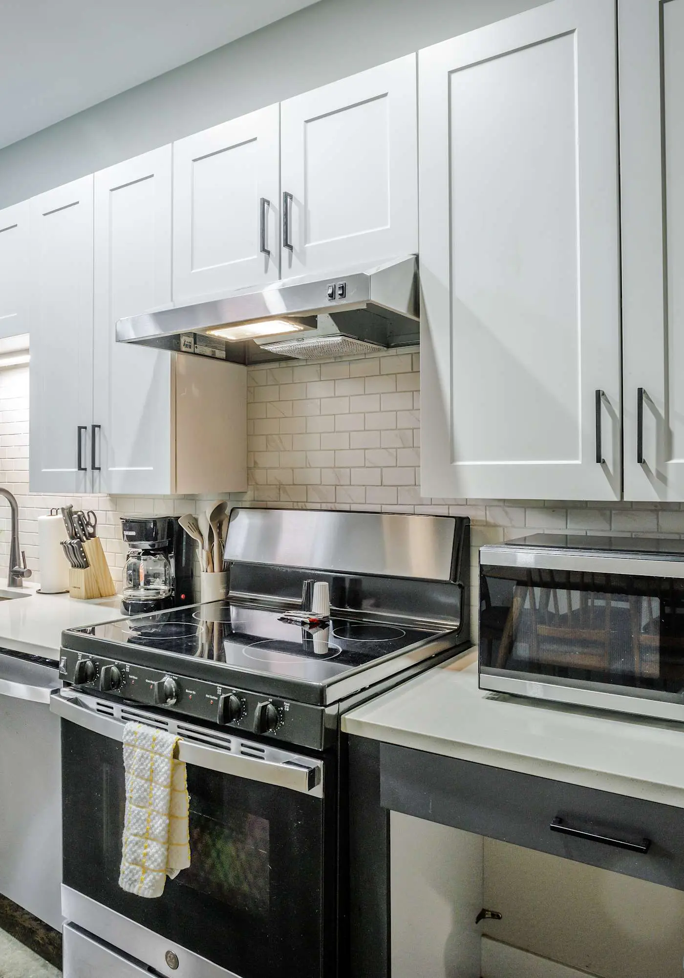 CozySuites Textile | 3BR w/ Gym, Rooftop & WiFi