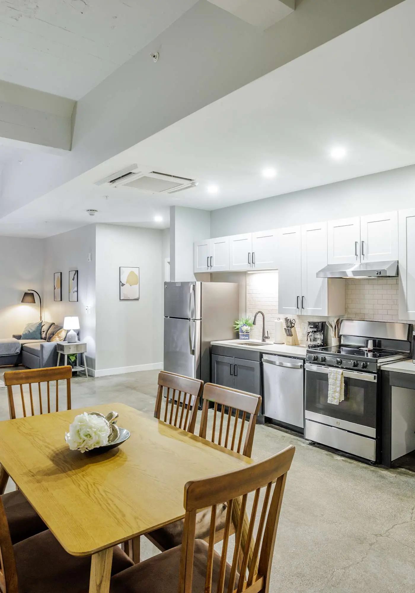 CozySuites Textile | 3BR w/ Gym, Rooftop & WiFi