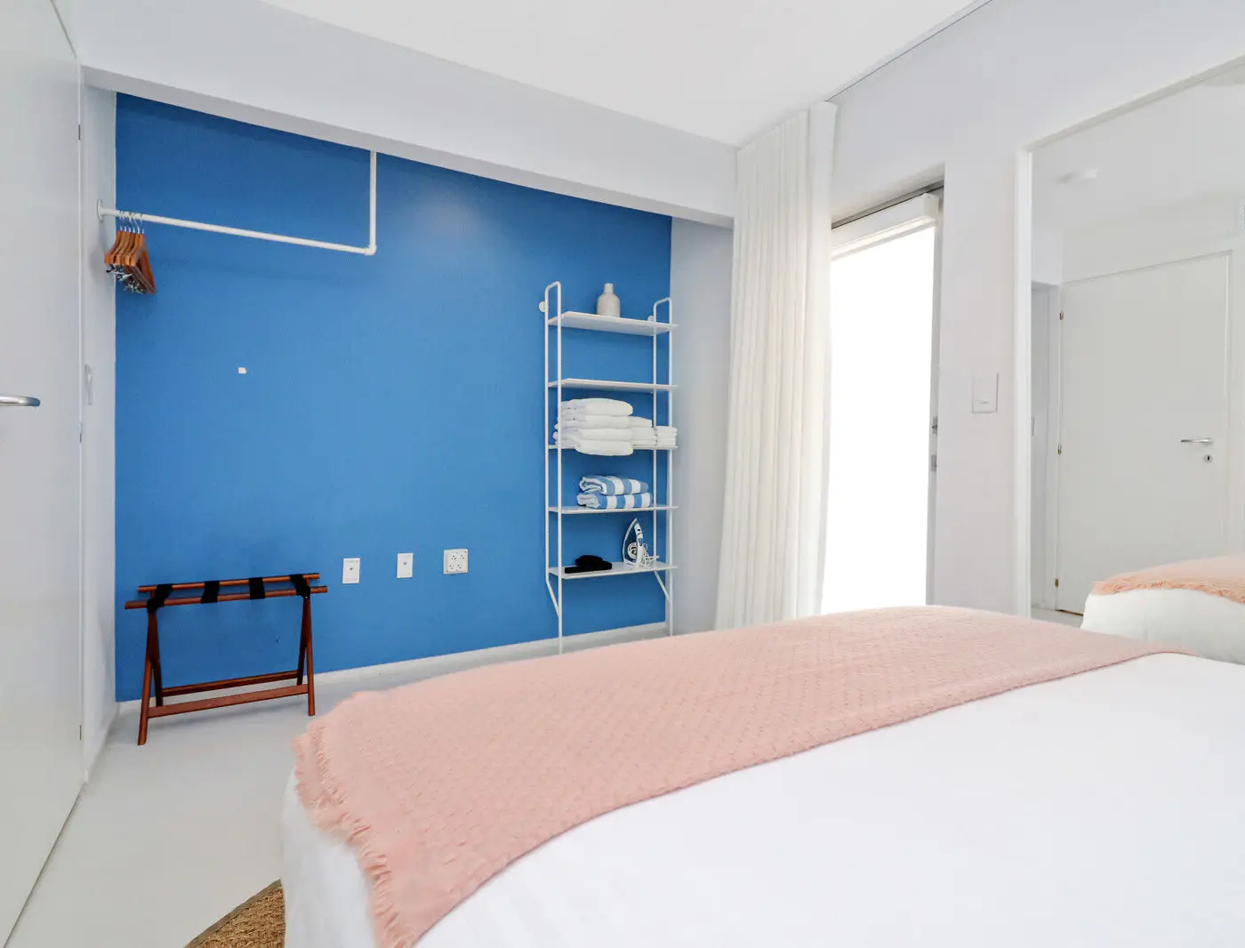 Roami at 250 Collins | Pool | Next to Beach | 1BR
