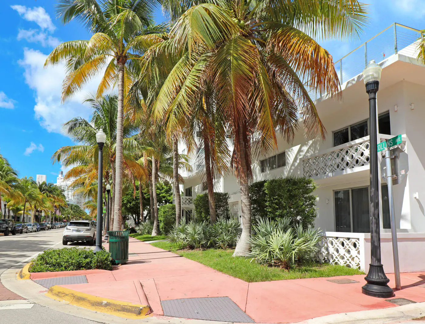 Roami at 250 Collins | Pool | Next to Beach | 1BR