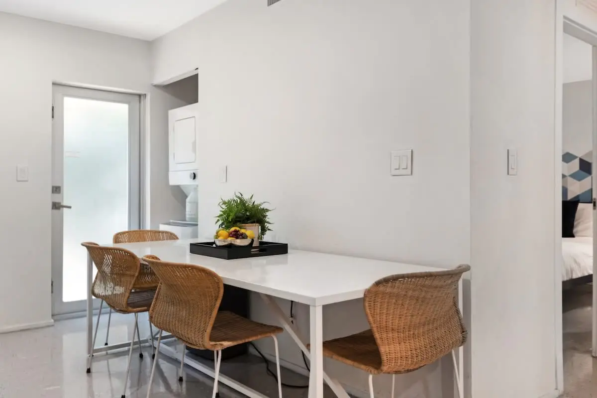 Roami at 250 Collins | Pool | Next to Beach | 2BR