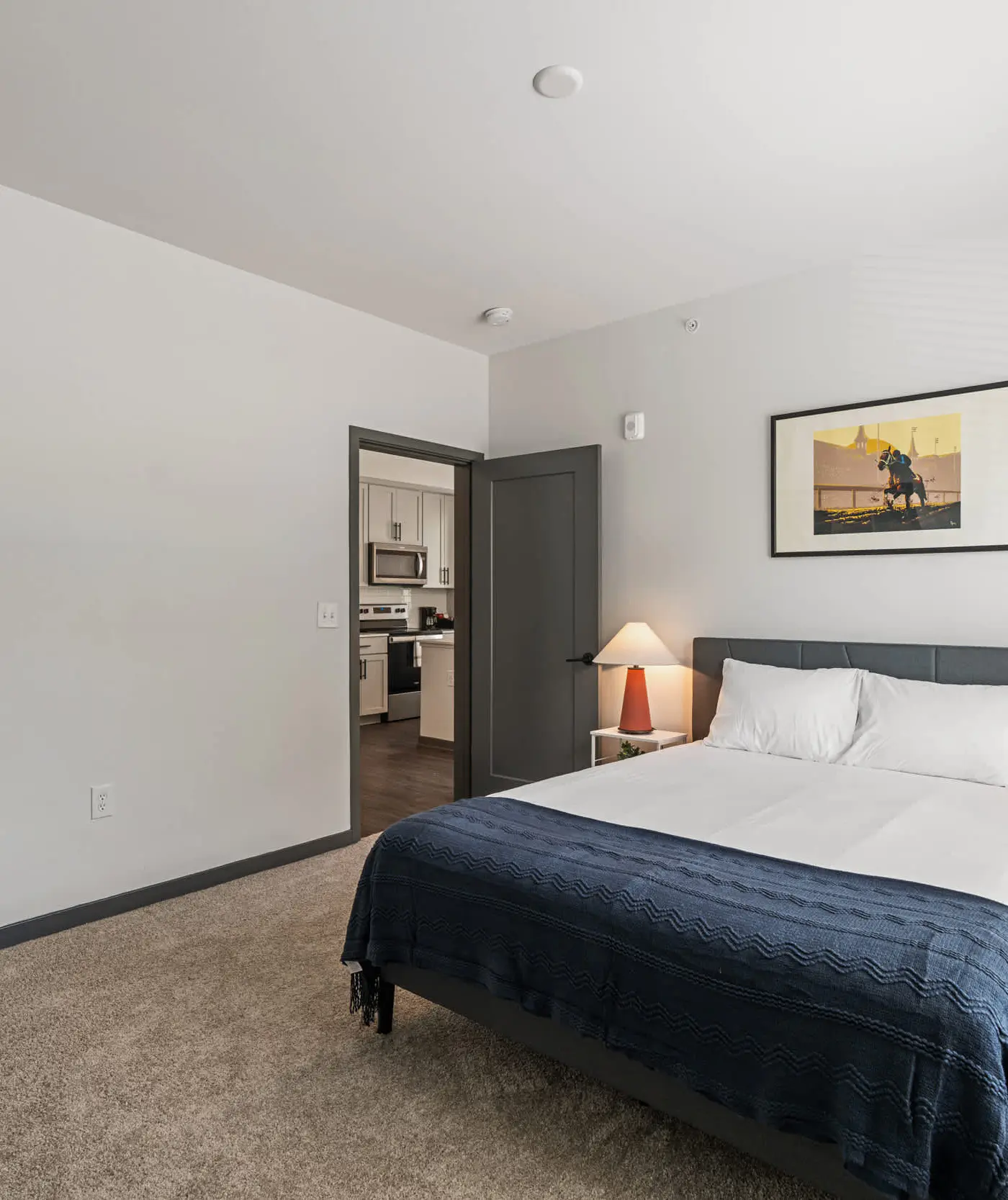 CozySuites Ayr 2BR with parking, pool, gym