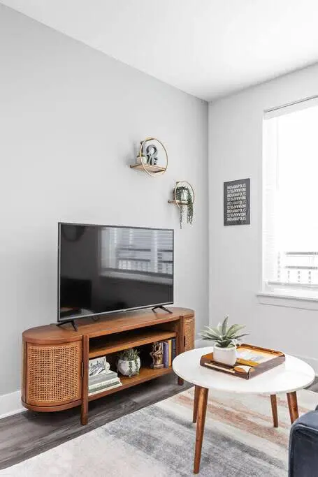 Modern Studio CozySuites Downtown