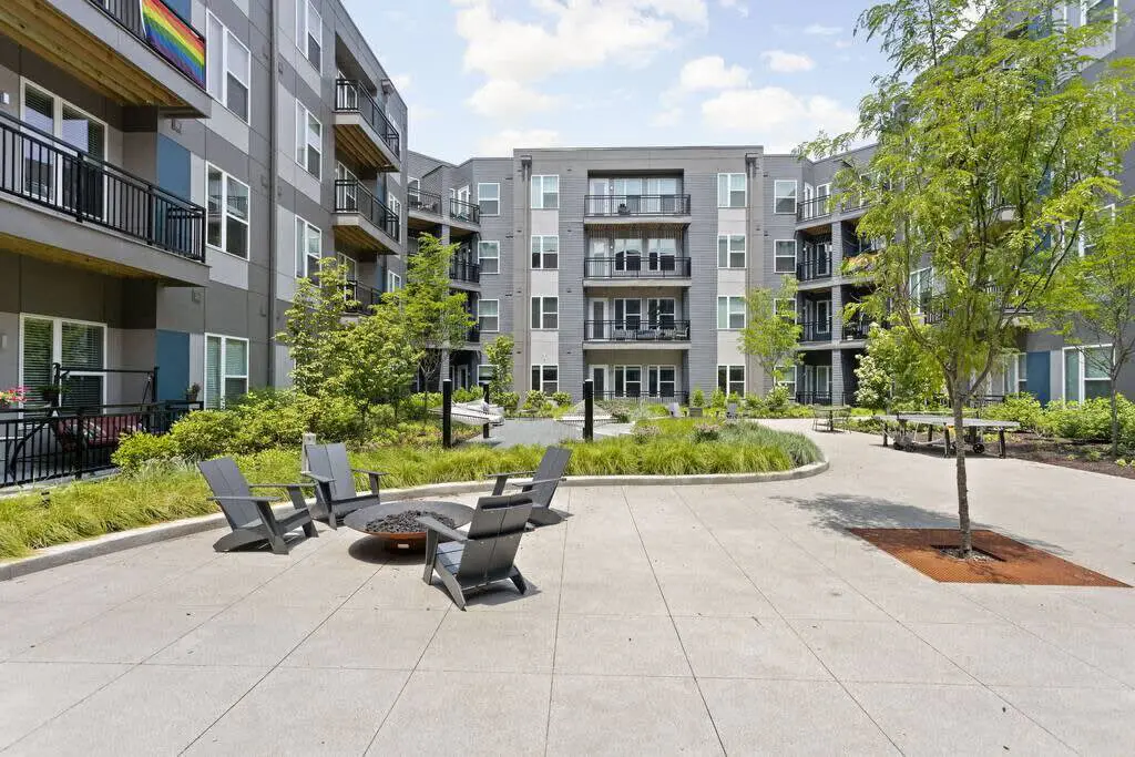 Modern Studio CozySuites Downtown
