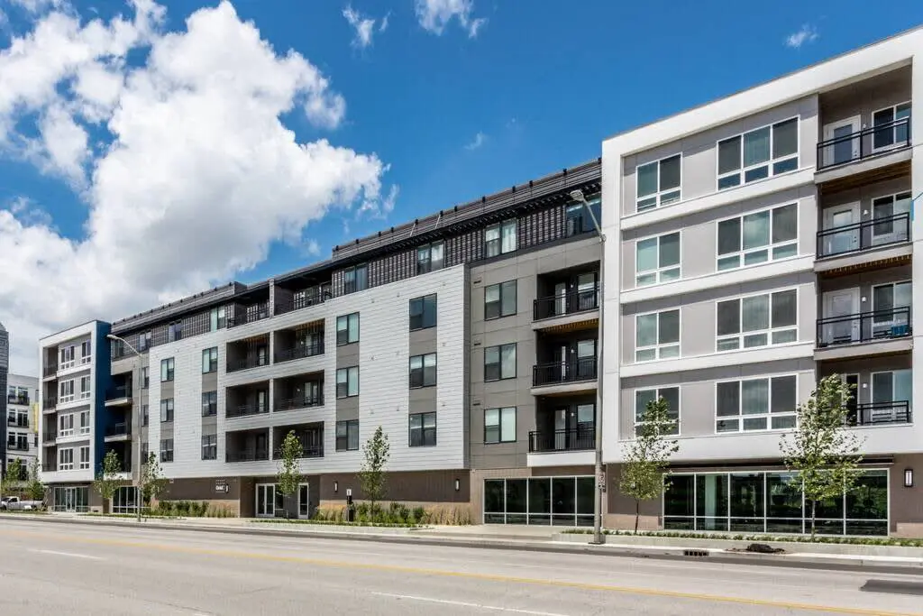Modern Studio CozySuites Downtown