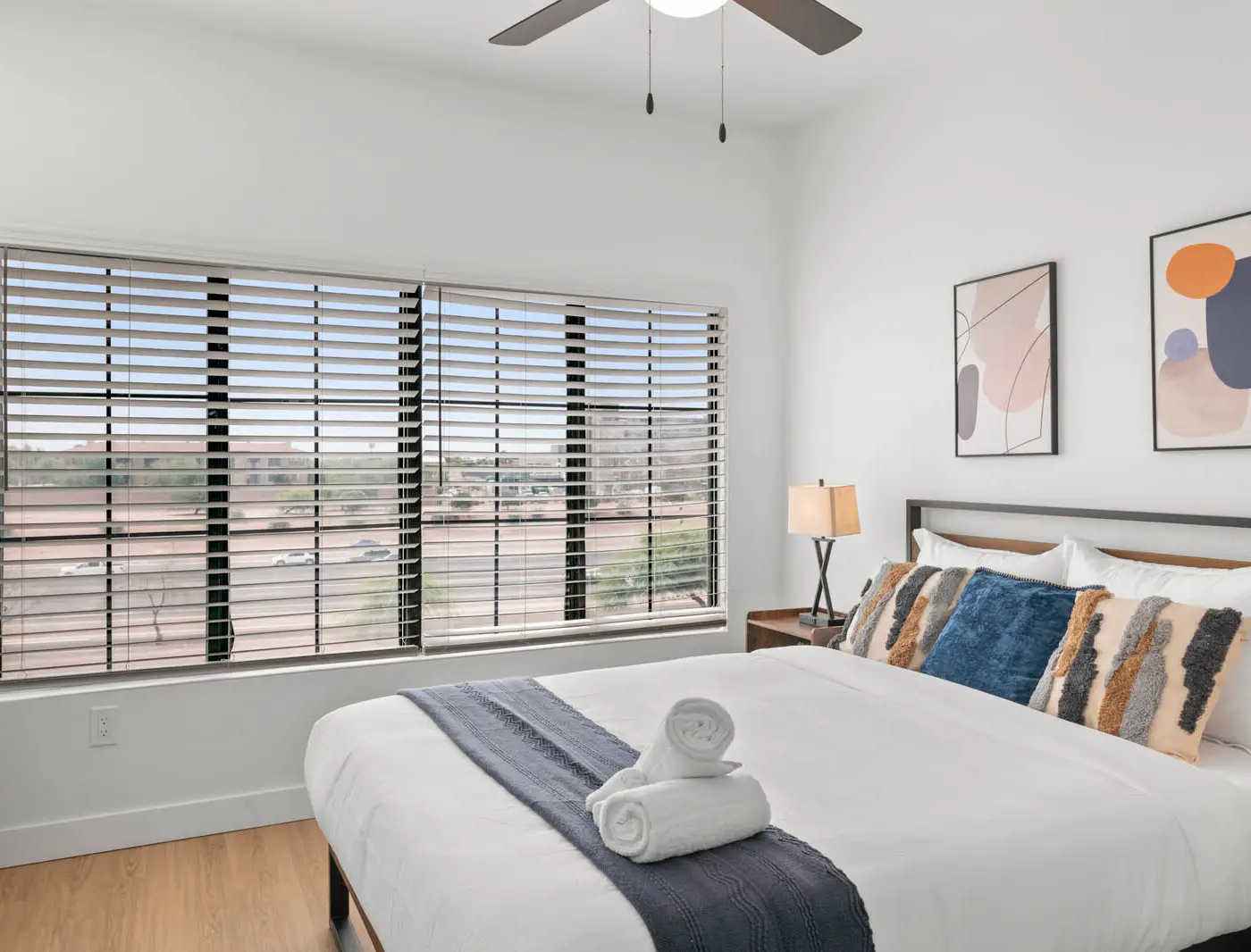 CozySuites Chandler with 2 pools, jacuzzi, arcade! 06