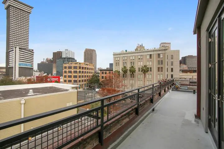 Roami at Motorworks | 2-Story Apartment | 2BR